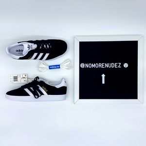 ADIDAS BLACK AND WHITE GAZELLE size 6.5